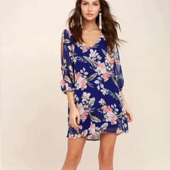 Lulus Dresses & Skirts - Lulu’s tropical print shift dress